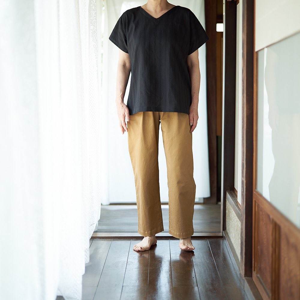 袖付け不要の大人用半袖Vネックブラウスの型紙 M〜L/4L 大人ブラウス Instagram作品例 CRSd4sBMxTs 1