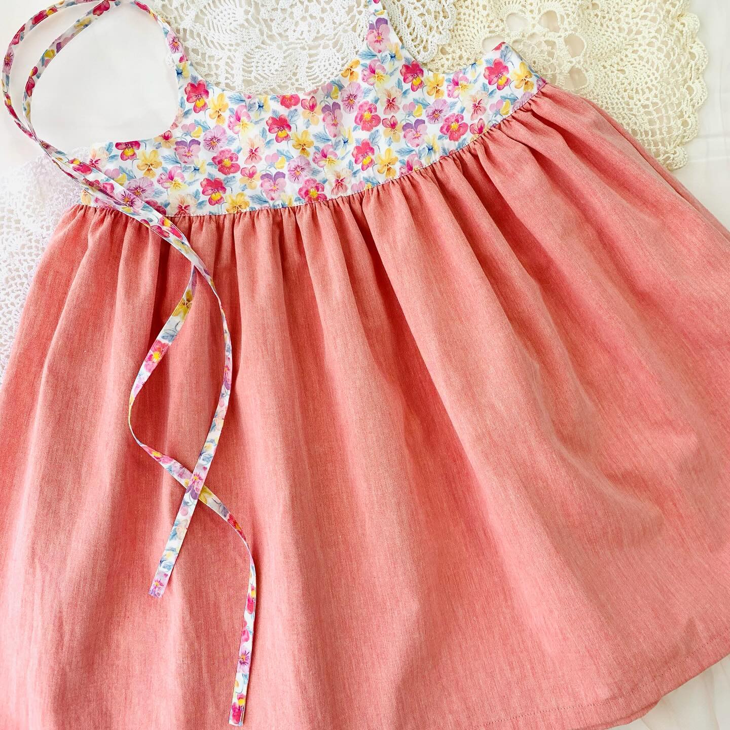 綿ポリダンガリー 無地 バックリボンキャミワンピース Instagram作品例 C5kTb3spgLV 1 4500-117#カラー_#117 トマトレッド