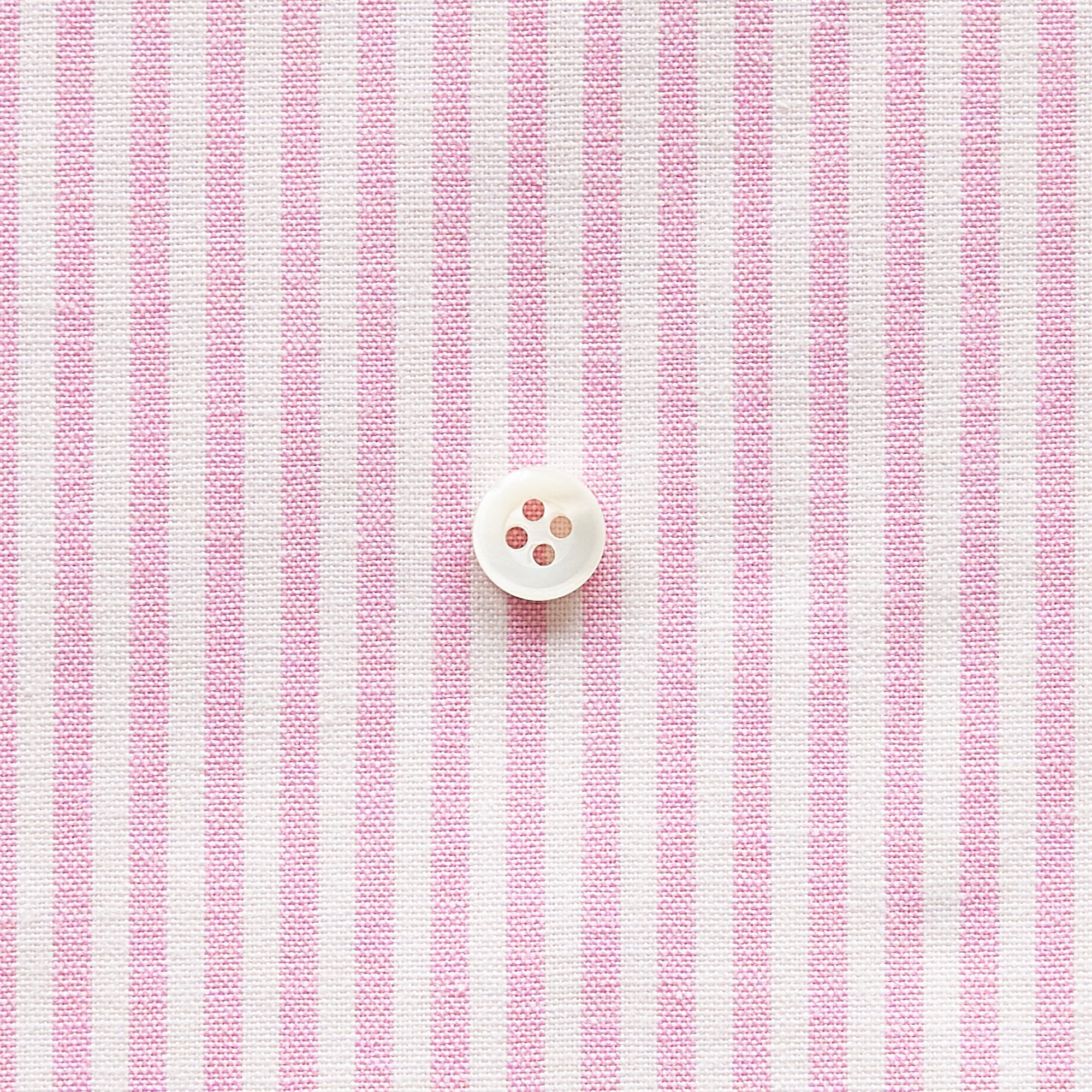 綿ポリダンガリー ストライプ#柄の大きさ_3mm#カラー_#122 コスモスピンク